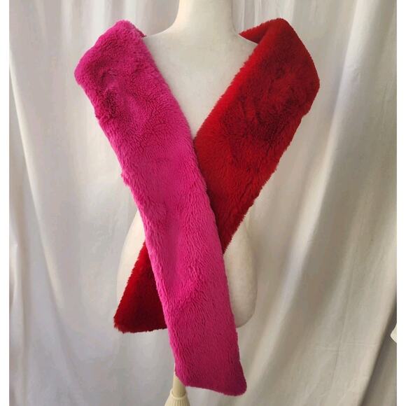 Levivel Faux Fur Scarf Shawl Pink Red Winter Warm Mobwives Gatsby Avant garde - Picture 5 of 5